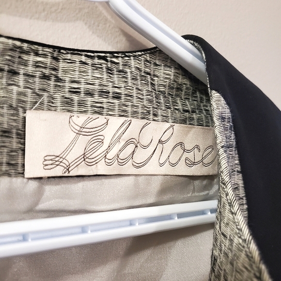 Lela Rose - Sheath Dress in Textured Fabric - Read for Sizing - Picture 5 of 9